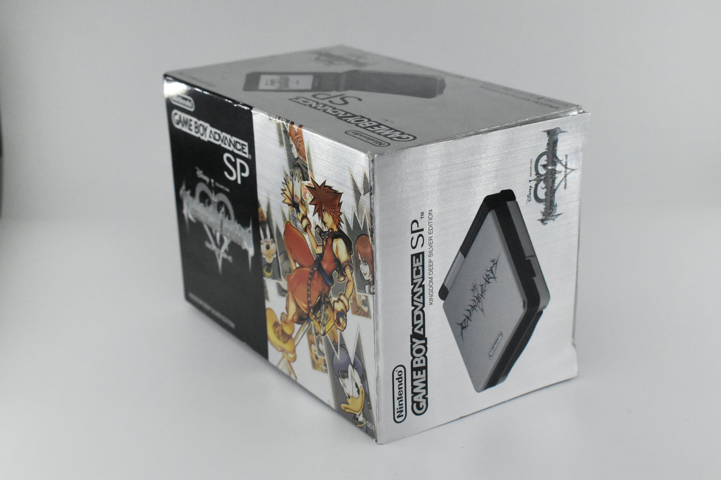 Game Boy Advance SP: Kingdom Deep Silver Edition (Japanese)